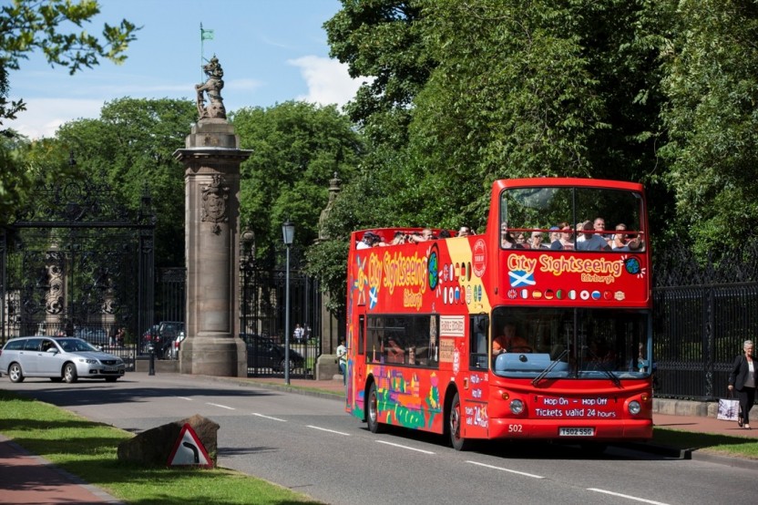 City Sightseeing Hop On Hop Off Bus Tour Edinburgh - KIDS GO FREE!