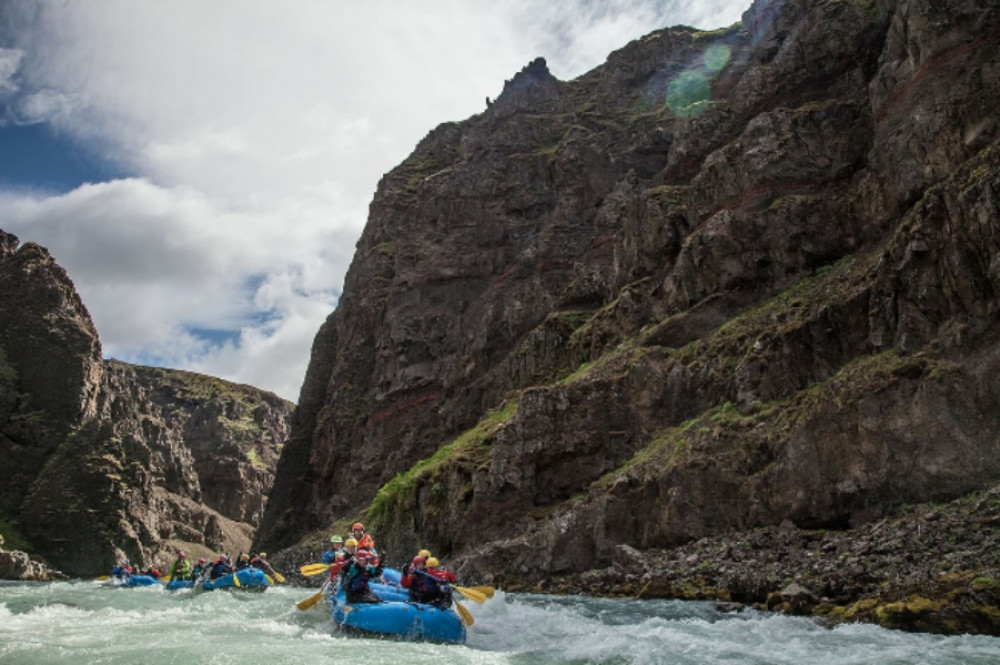 Whitewater Action on East Glacial River