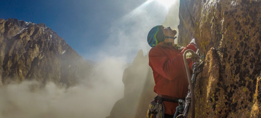 Full Day Multiptich Rock Climbing In Arenales