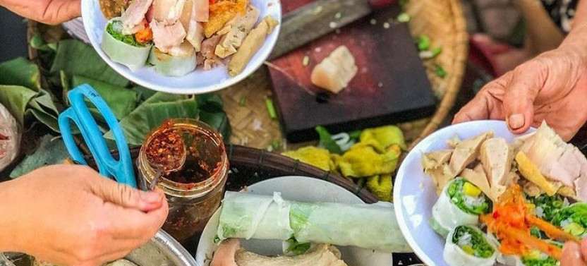 Food Tour In Hue City