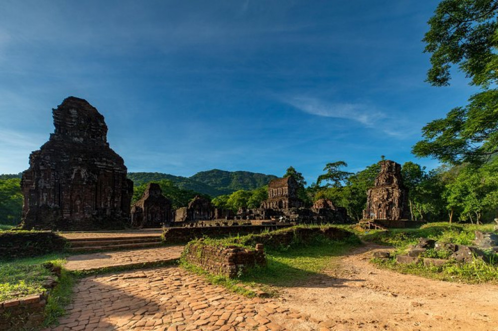 Full-Day My Son Sanctuary & Marble Mountains From Da Nang