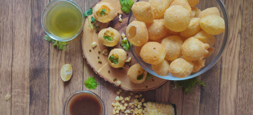 Mumbai Street Food Experience in a Local Home with Reshma