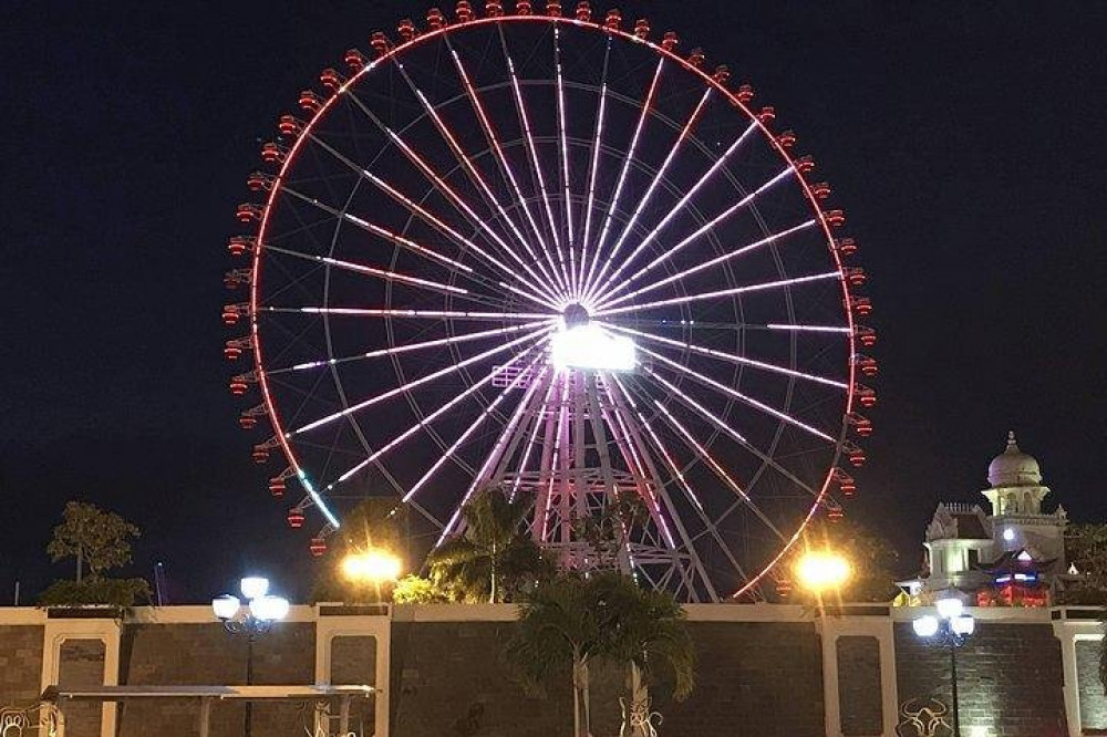 Da Nang Nightlife with Sun Wheel and Boat Ride