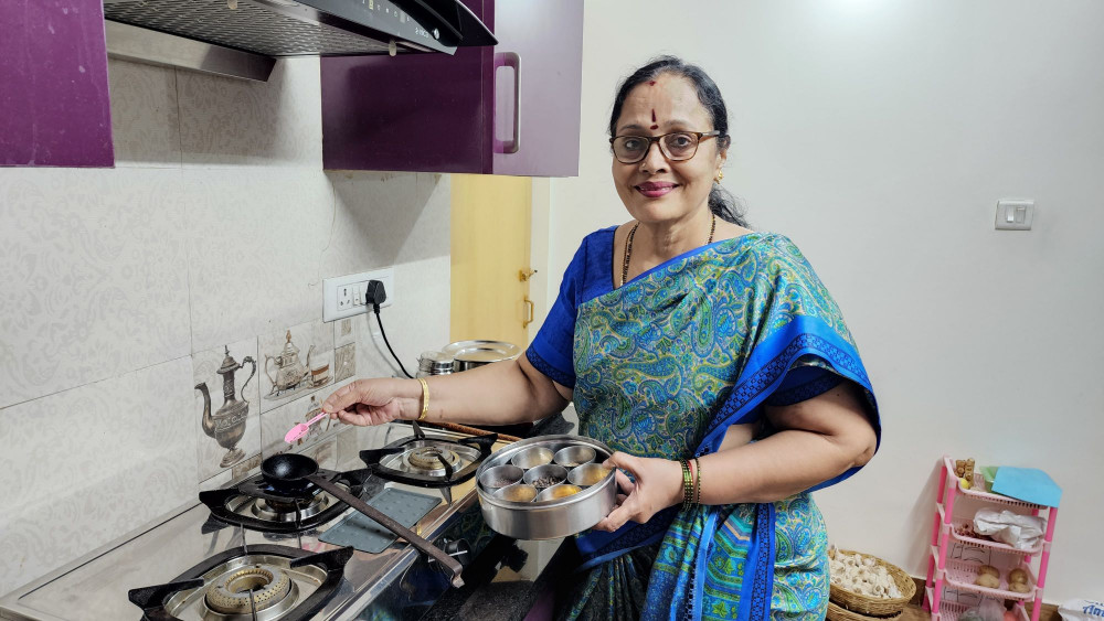 Authentic Tamil Cooking Class in Bengaluru in Sundarii's Home