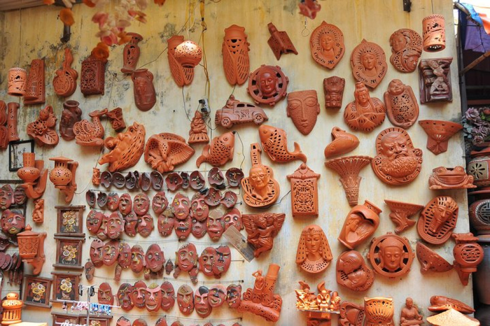 Full-Day Handicraft Villages: Bat Trang