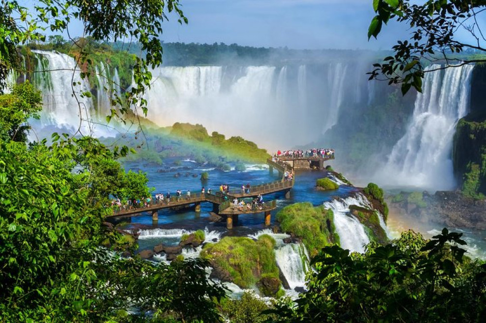 3 Days Iguazu Falls Tour of the Argentinian and Brazilian Side