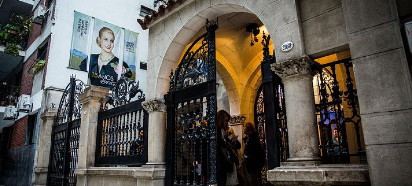 Private Evita and Peronism Historical Tour in Buenos Aires