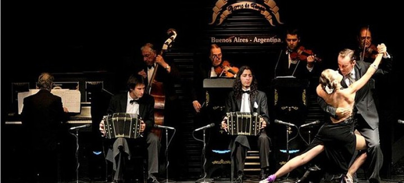 La Ventana Tango Show in Buenos Aires (with optional dinner)