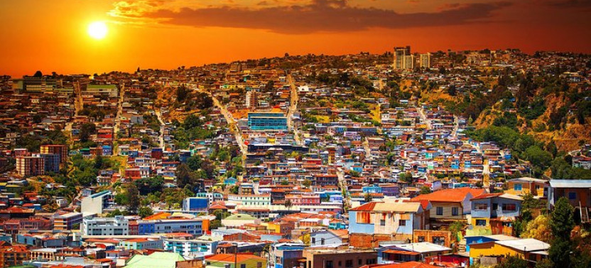 Small-Group Tour to Viña del Mar and Valparaiso from Santiago