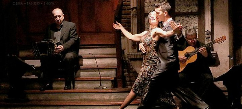 Early Tango Dinner-Show with Semi Private Transfer