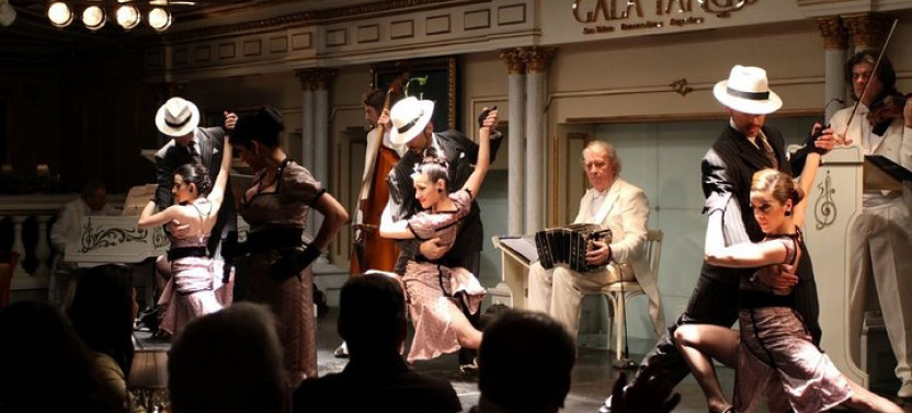 Gala Tango Show in Buenos Aires (with optional dinner)