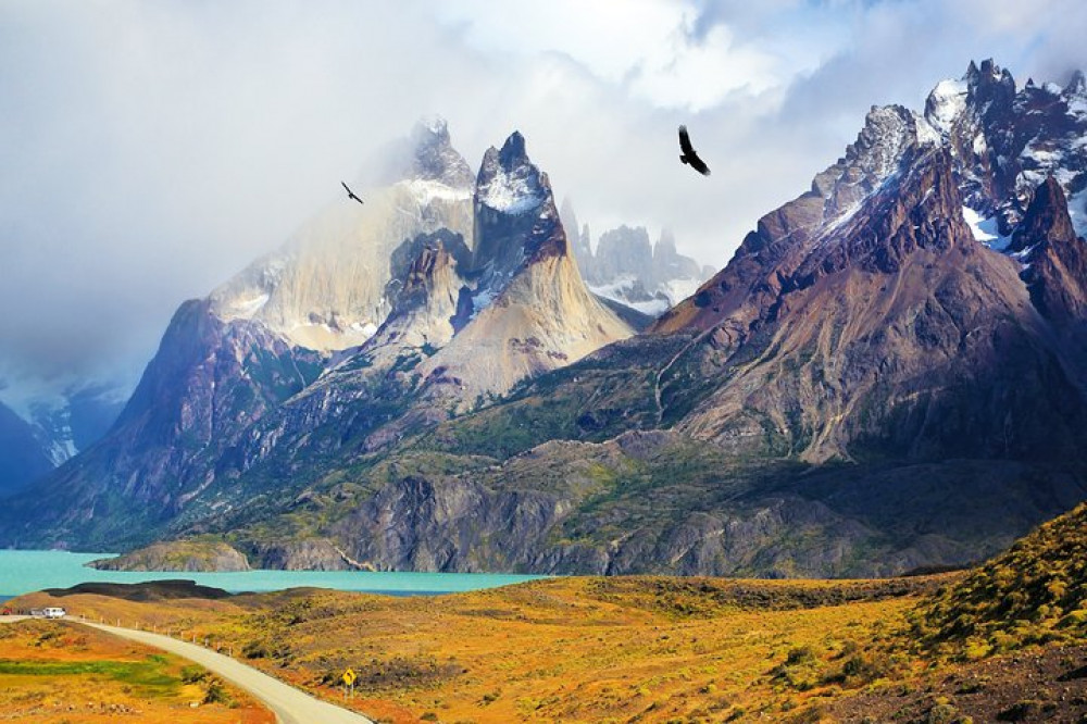 9-Days Trekking to Discover Torres del Paine, El Chalten & El Calafate