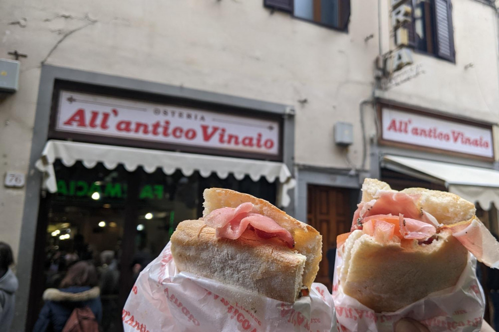 Yummy Street Food Tour in The Heart of Florence with All’Antico Vinaio