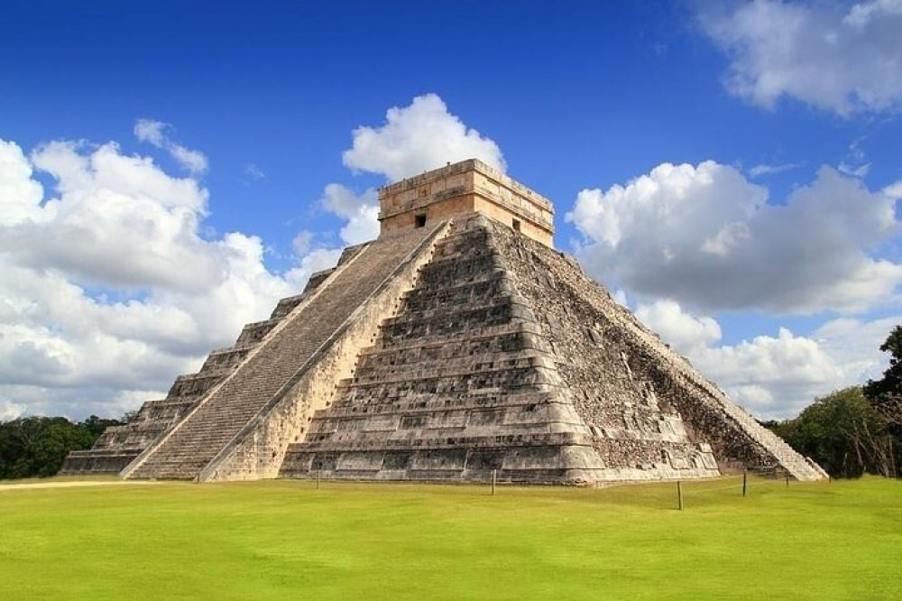 Full-day Private Tour To Chichen Itza And Cenote Chukum