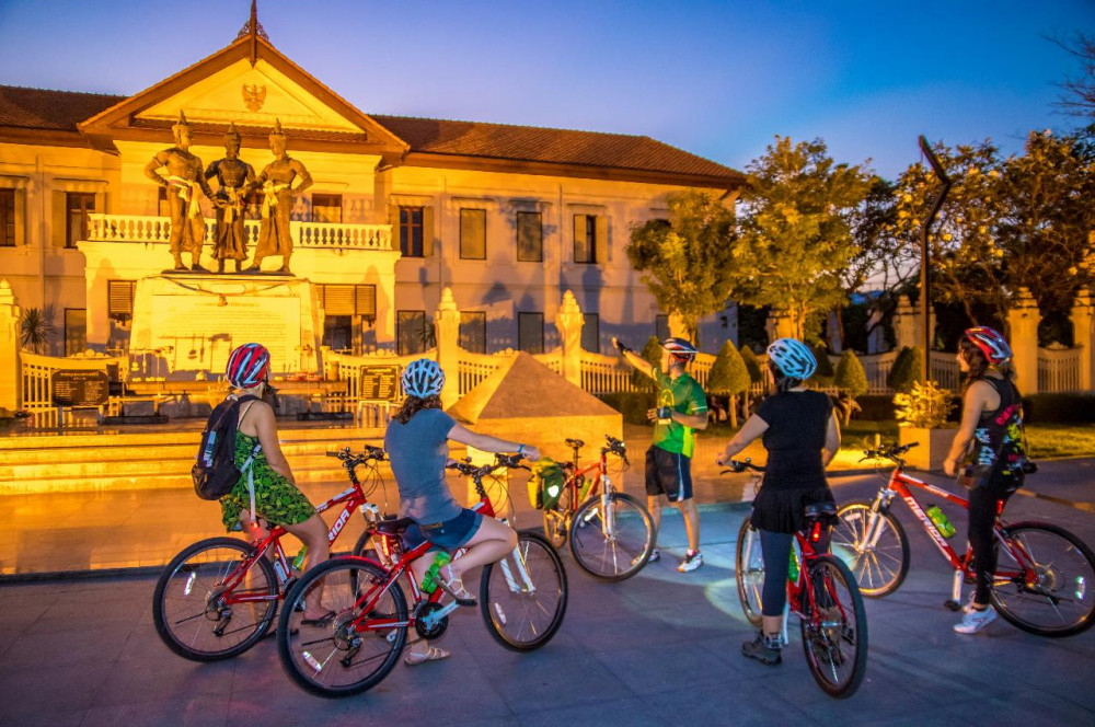 Private Chiang Mai Night Bike