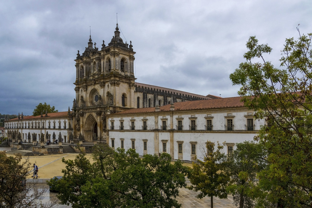 Private Car Transfer From Porto To Alcobaça