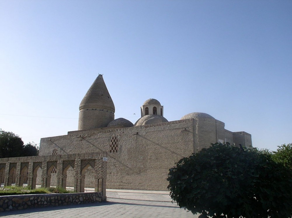 Chashma-ayub Mausoleum