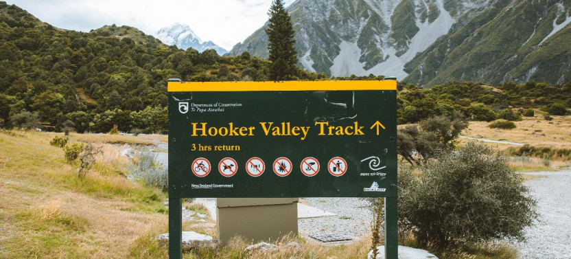Mt Cook Scenic Tour & Self-Guided Hike of Hooker Valley Track