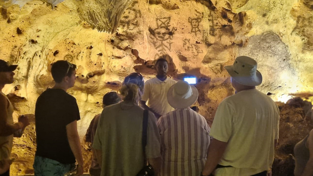 Cave of Wonders with Altos de Chavon Full Day Combo