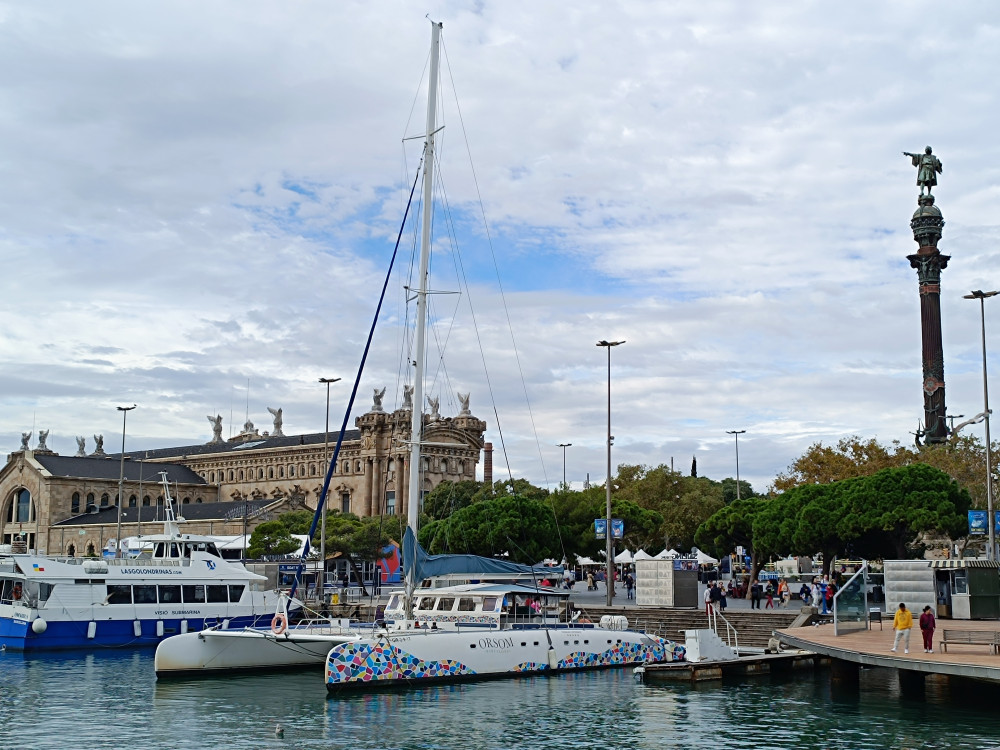 Columbus Monument Access With Barcelona Seaside Guided Tour