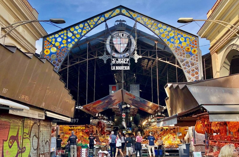 Barcelona Markets Walking Tour: Las Ramblas, La Boquería, and Beyond