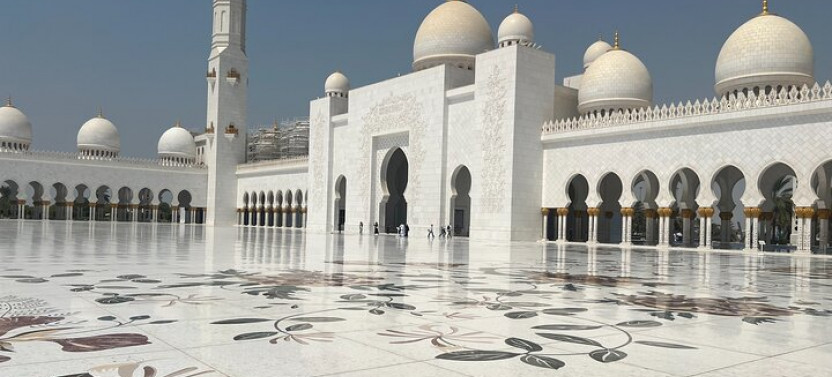 Private Guided Abu Dhabi City Sightseeing Tour