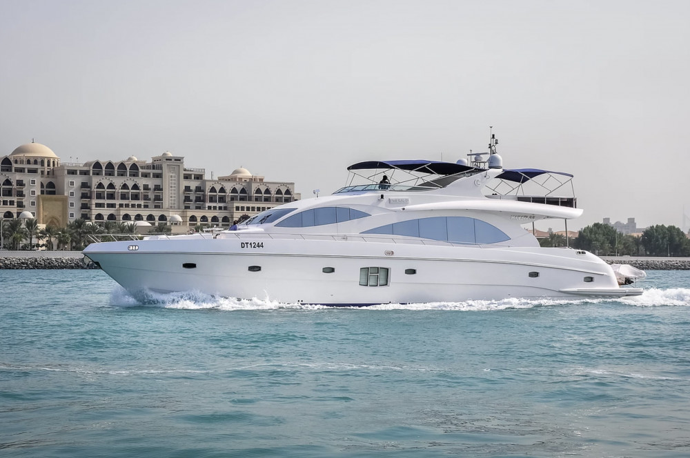 Dubai Yacht Tour Aboard Majesty 88