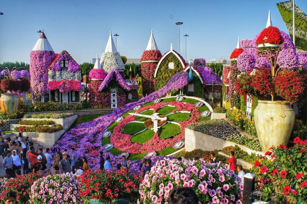 Private Miracle Garden Tour with Global Village Dubai Tickets