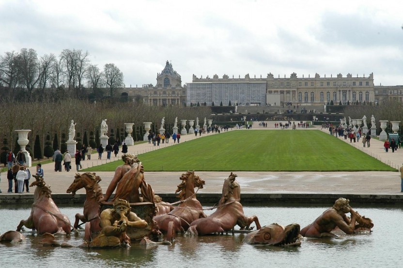 Small Group Versailles + Trianon + Grand Canal + Skip The Line