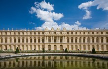 Small Group Versailles & Giverny Tour with Skip The Line
