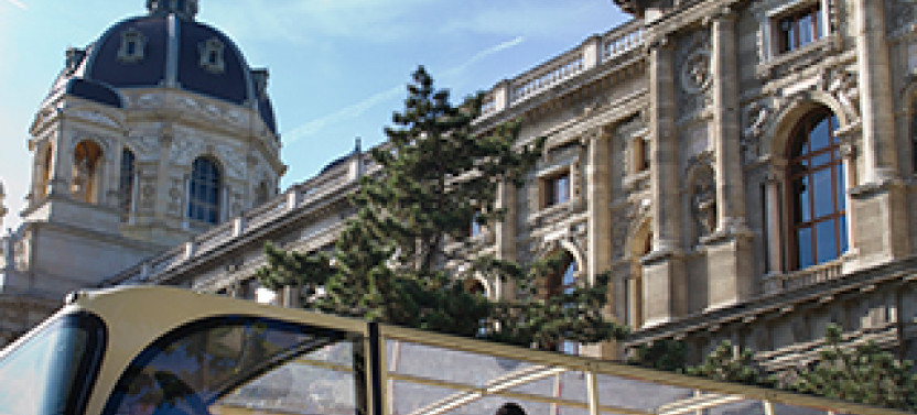 Big Bus Vienna Essential - 48hr Hop-on Hop-off Tour & Digital Walking Tour