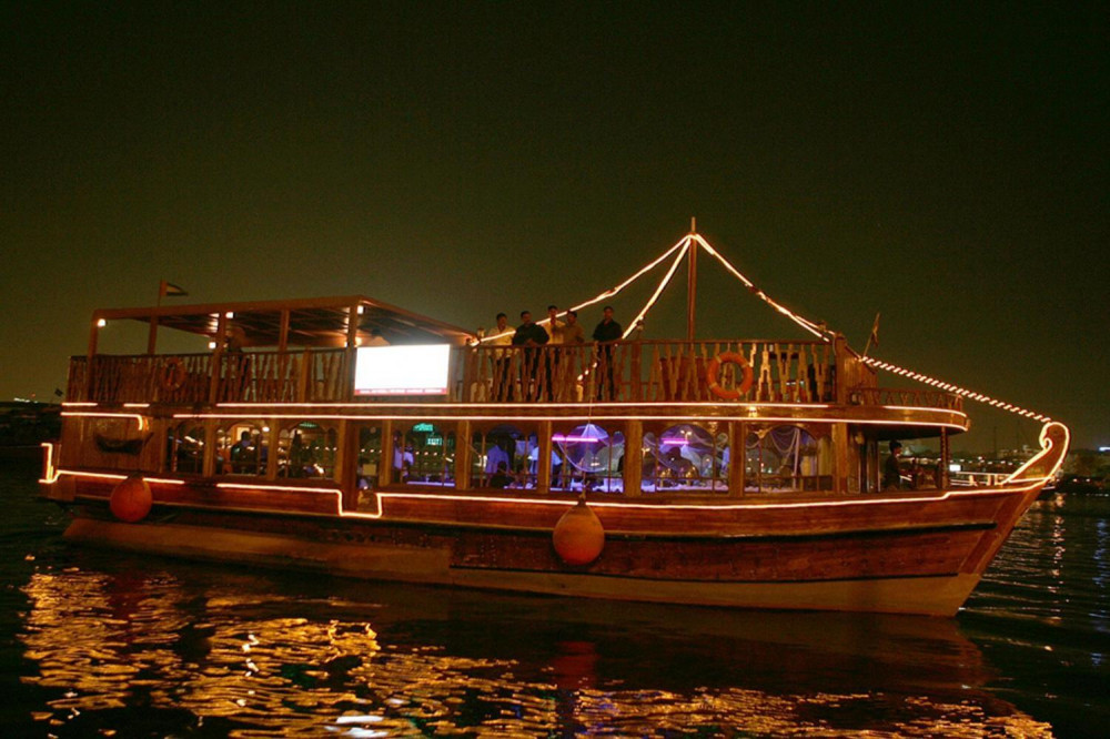 Dubai Dhow Cruise Creek Dinner - Regular