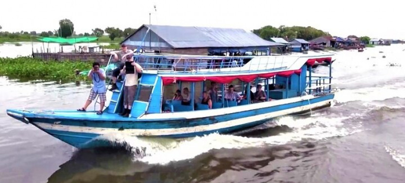 Private Boat from Battambang to Siem Reap via Tonle Sap Lake