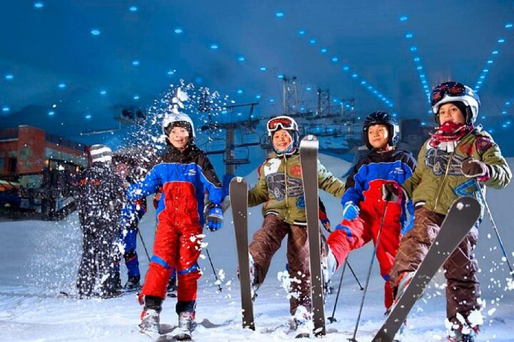 One-Day Ski Dubai with Snow Plus Tickets in the Mall of Emirates