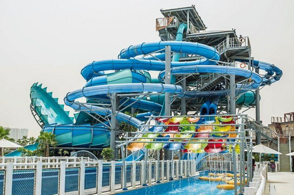 Explore The Dubai City, Safari & Laguna Water Park