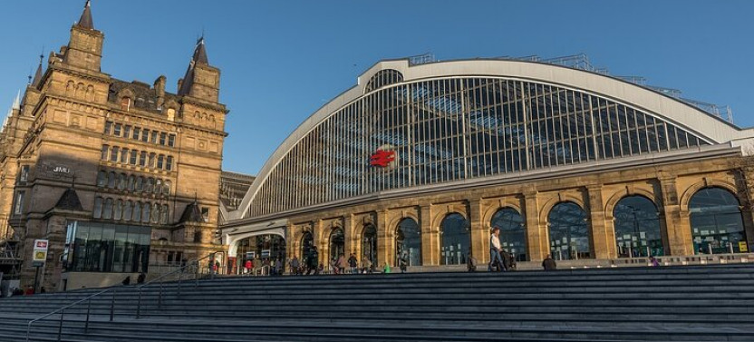 Liverpool Private Walking Tour with a Professional Guide