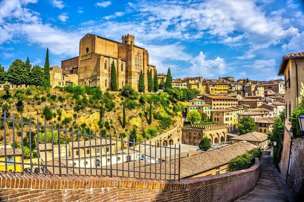 Siena Private Walking Tour With A Professional Guide