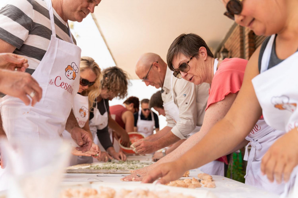 Small Group Pasta and Tiramisu Class in Local Home in Positano