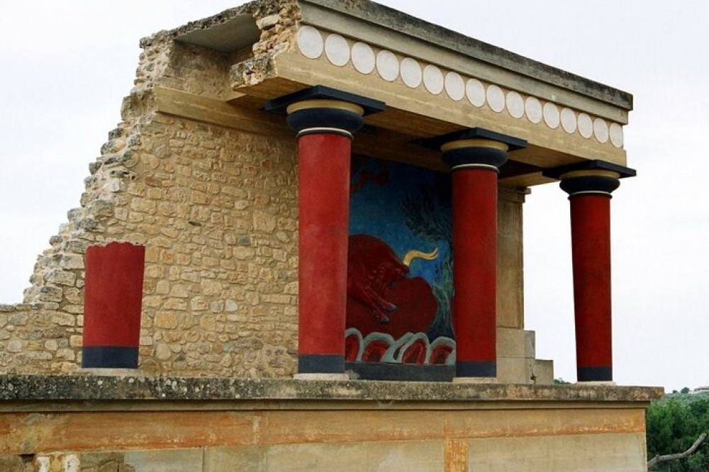 Minoan Path: Knossos Palace, Winery Visit, Lunch At Archanes