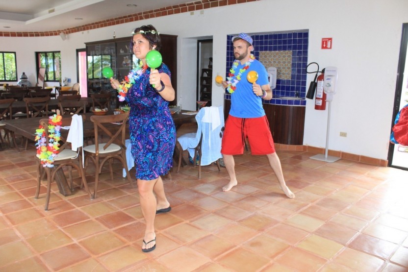 Dance & Salsas at Playa Mia