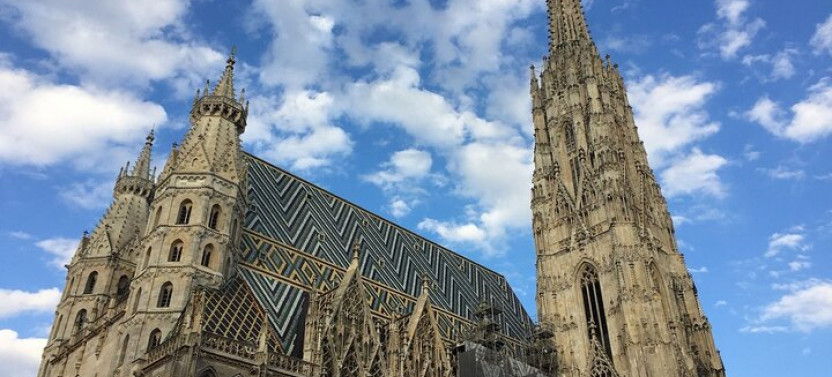 Vienna Private Walking Tour including State Opera