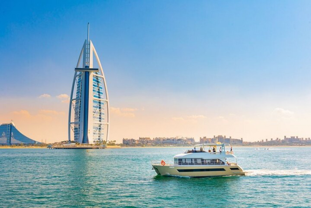 1-Hour Morning Exclusive Shared Yacht Tour