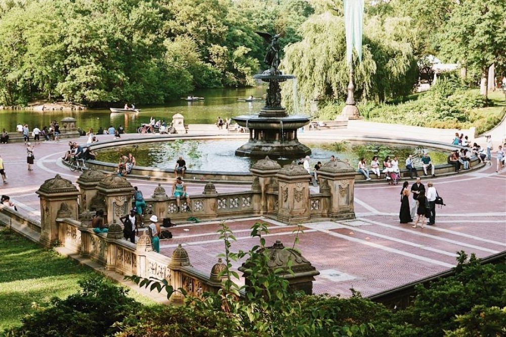 The Essential Central Park Private Guided Walking Tour