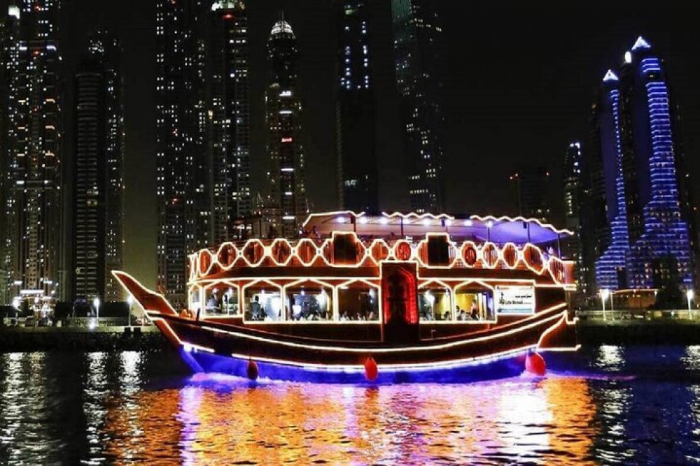 Dubai Creek Dhow Cruise With Buffet Dinner & Live Entertainment