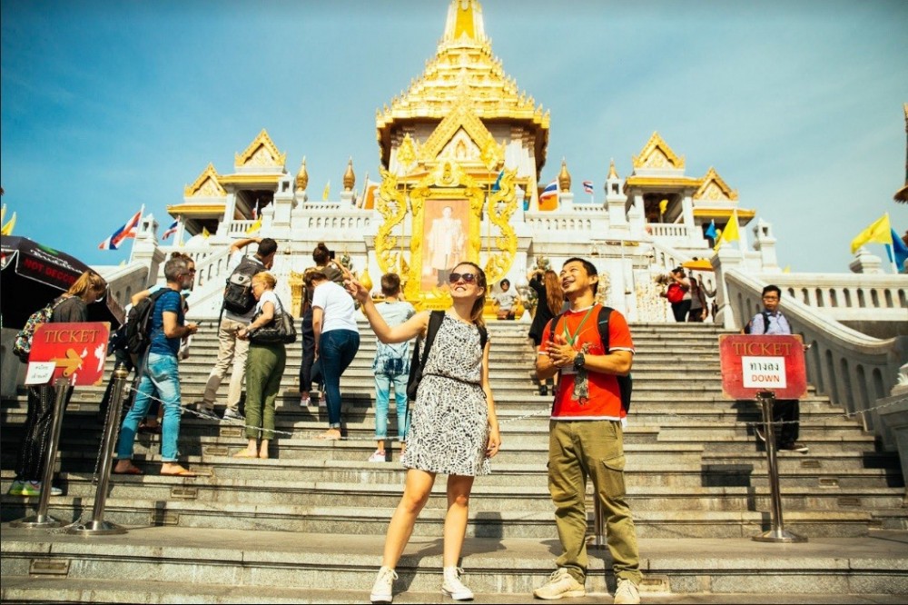 tour guide job in bangkok