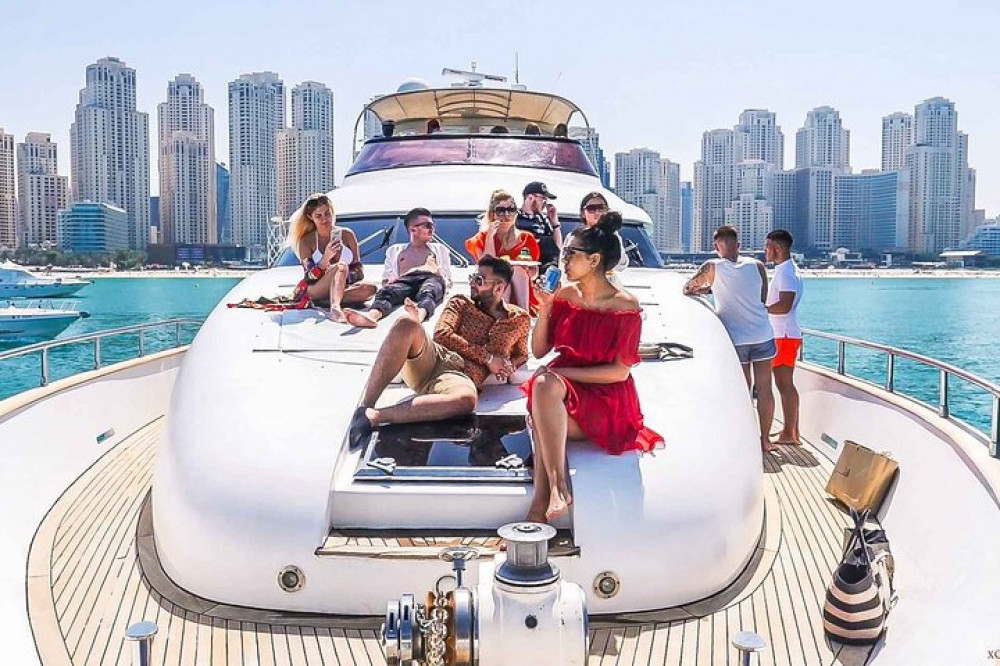 Dubai Sky Walker Sharing Yacht Tour with Live BBQ and Drinks