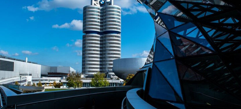 Munich Private Walking Tour including the BMW Museum and BMW Welt