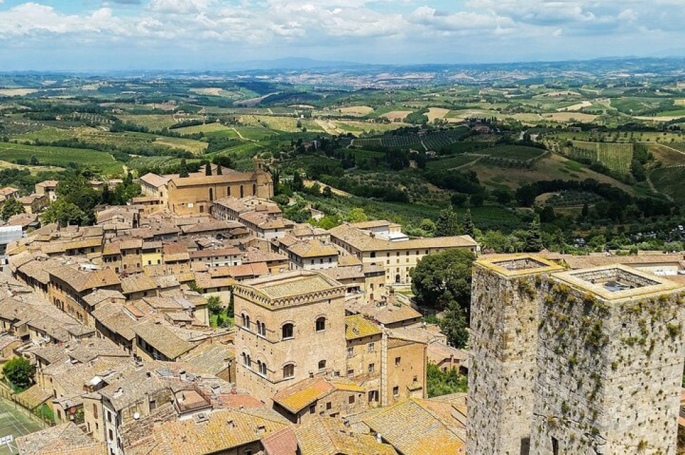 San Gimignano Private Walking Tour With A Professional Guide