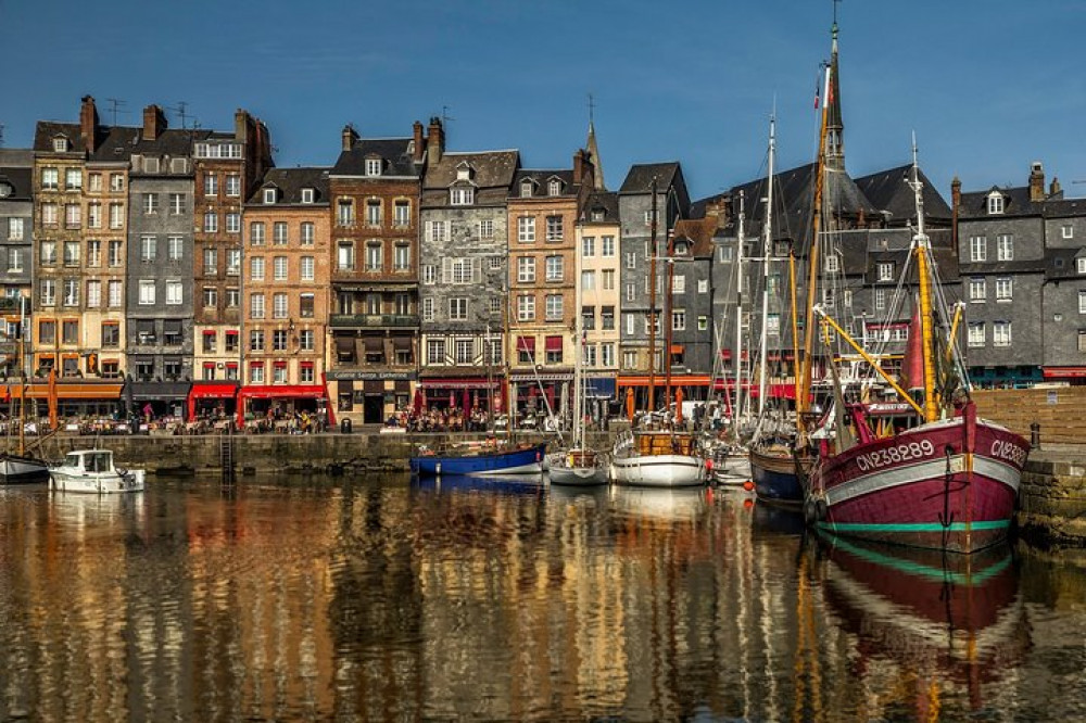 Honfleur Private Walking Tour With A Professional Guide