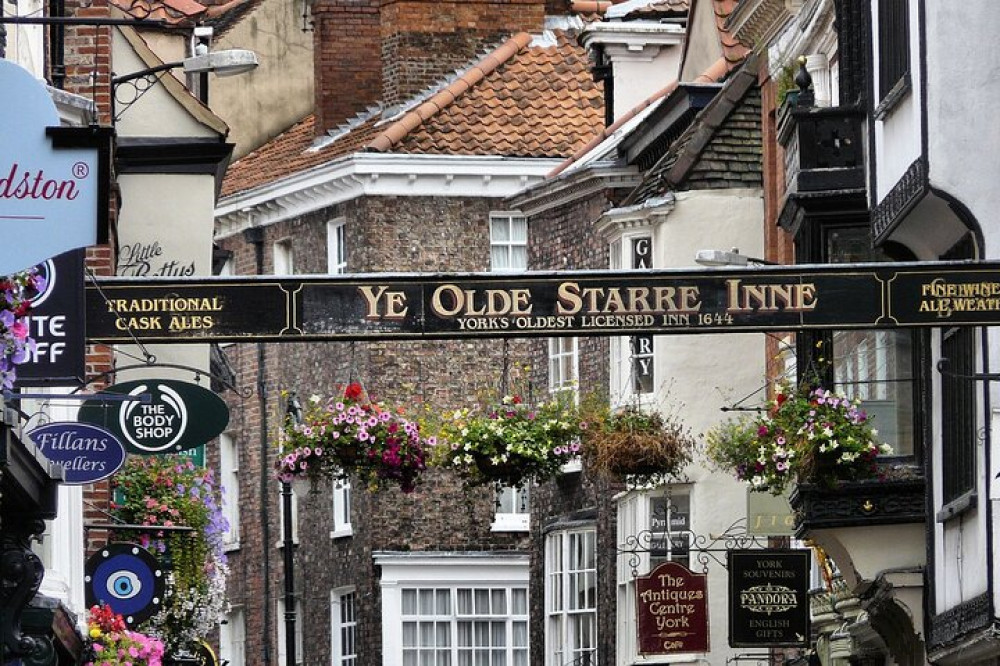 York Private Walking Tour with a Professional Guide